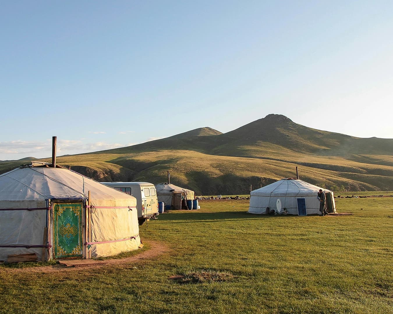 Mongolie : vie nomade entre montagnes sacrées et plaines infinies